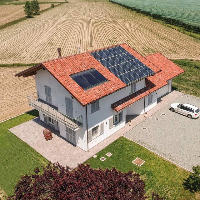 casa con fotovoltaico